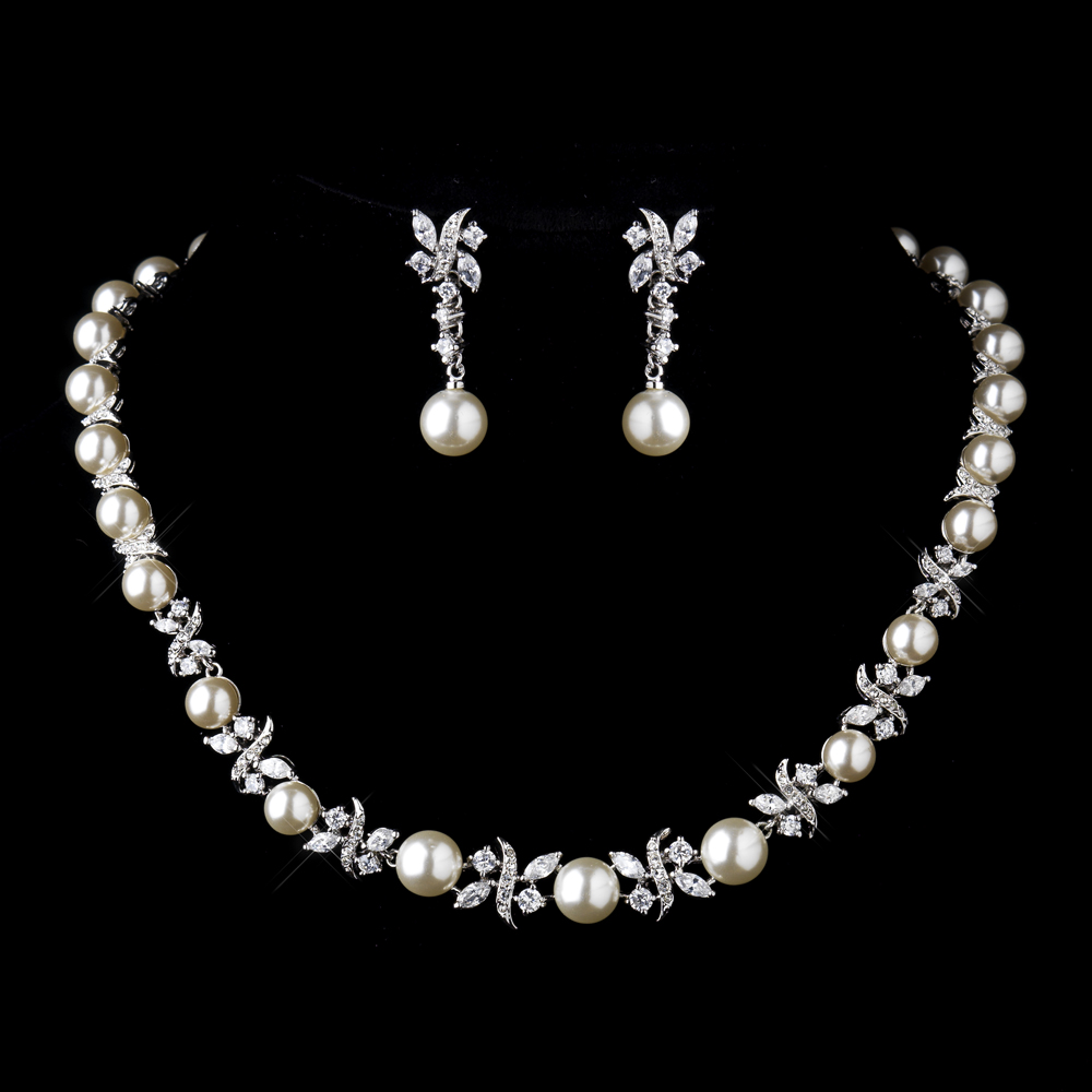 Pearl wedding jewelry