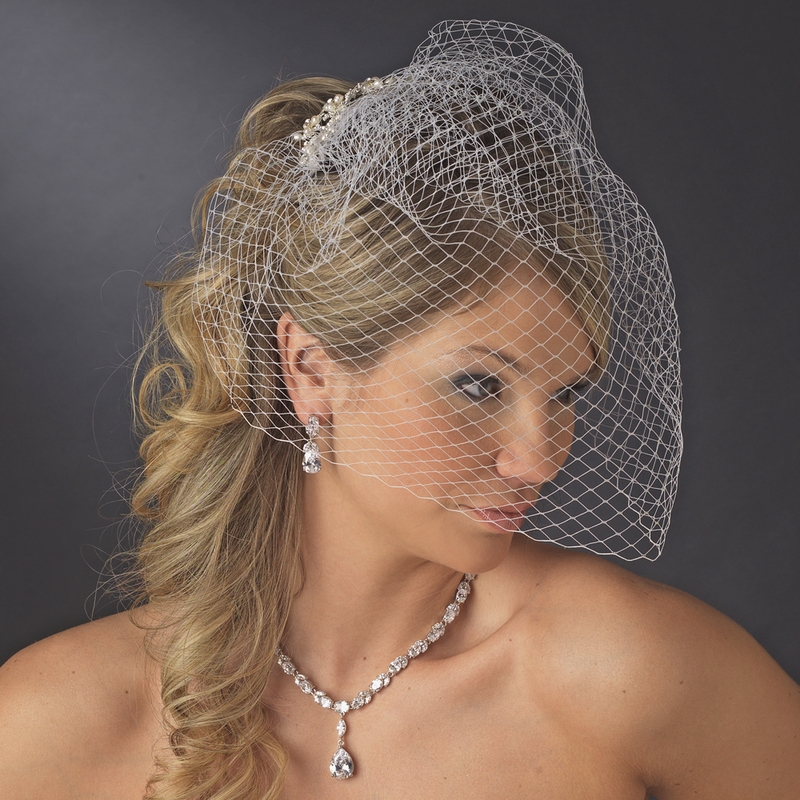 Pearl And Rhinestone Wedding Veil Comb Elegant Bridal Hair Accessories