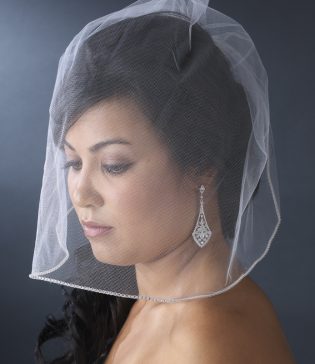 Lace bridal veil