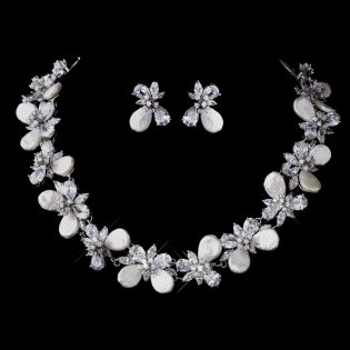 pearl bridal jewelry