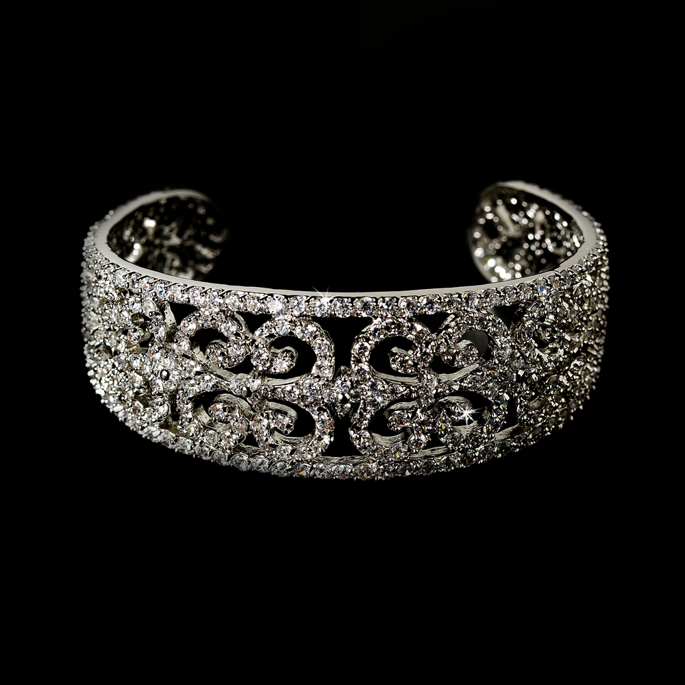 bridal cuff. crystal cuff bracelet Luxury Vintage  Bridal beaded cuff bracelet 